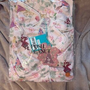 Posh Peanut Princess Aurora Women’s Pajamas size small